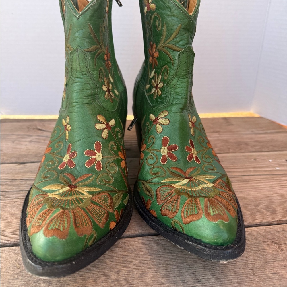 Old Gringo Green Floral Embroidered Ankle Boots - Picture 4 of 7